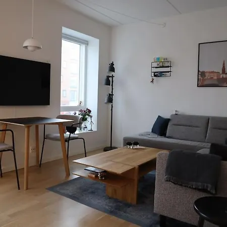 Modern In Aarhus With Free Parking Apartament